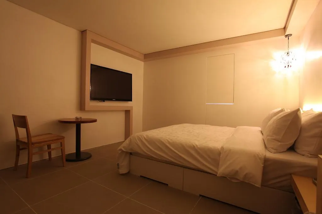 Lusso Hotel Seoul 3*,  South Korea
